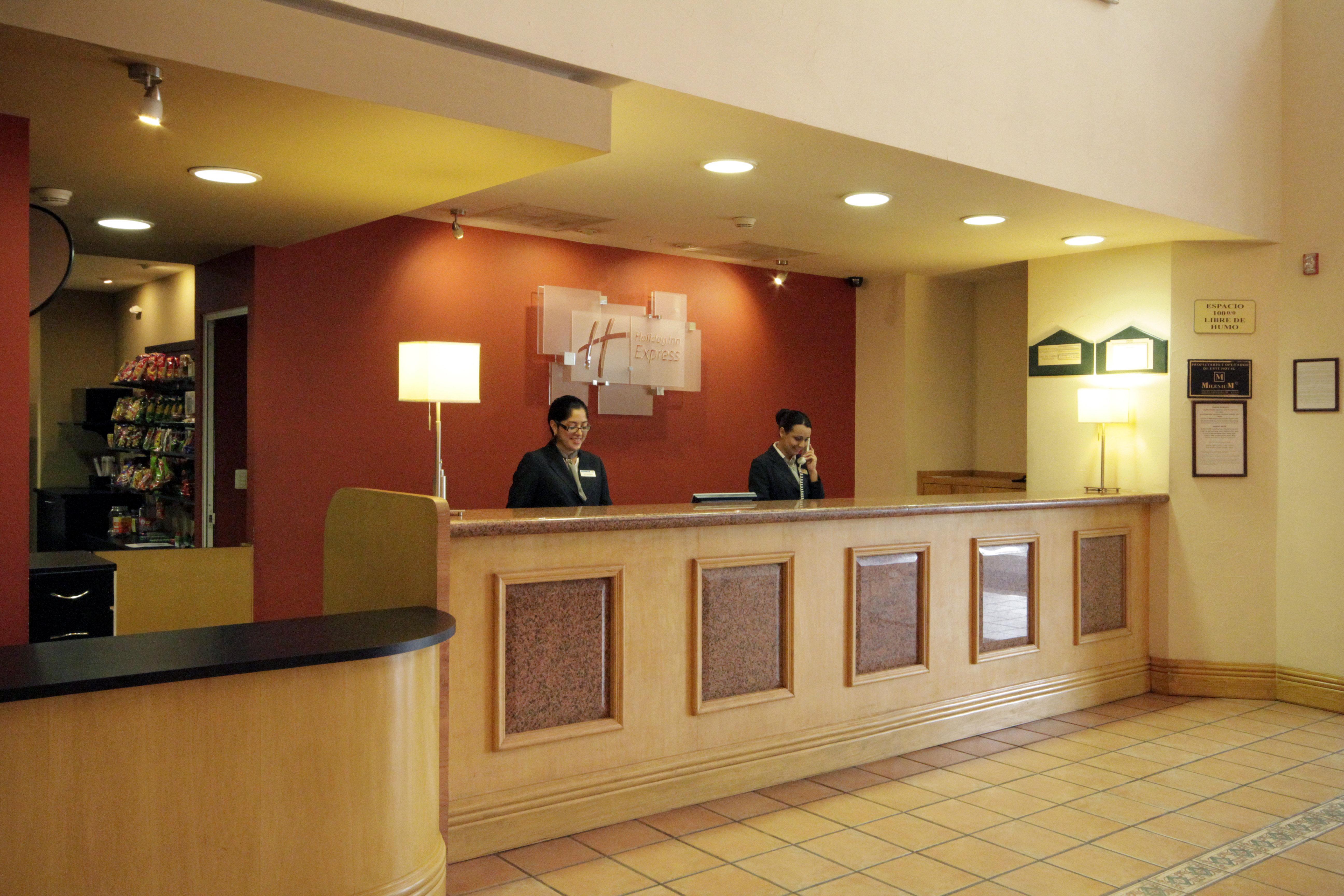 Holiday Inn Express Guanajuato By Ihg Exterior photo