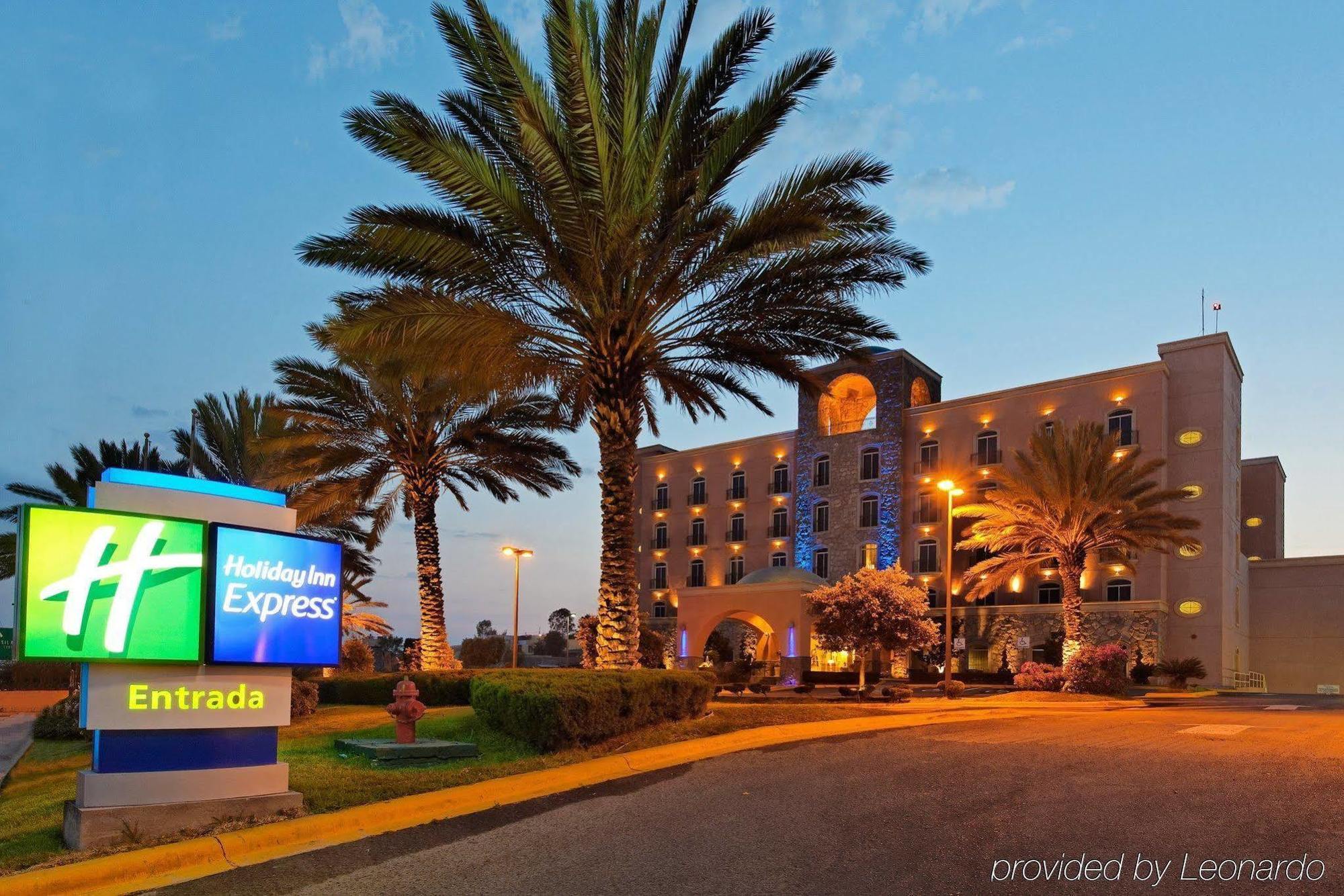 Holiday Inn Express Guanajuato By Ihg Exterior photo